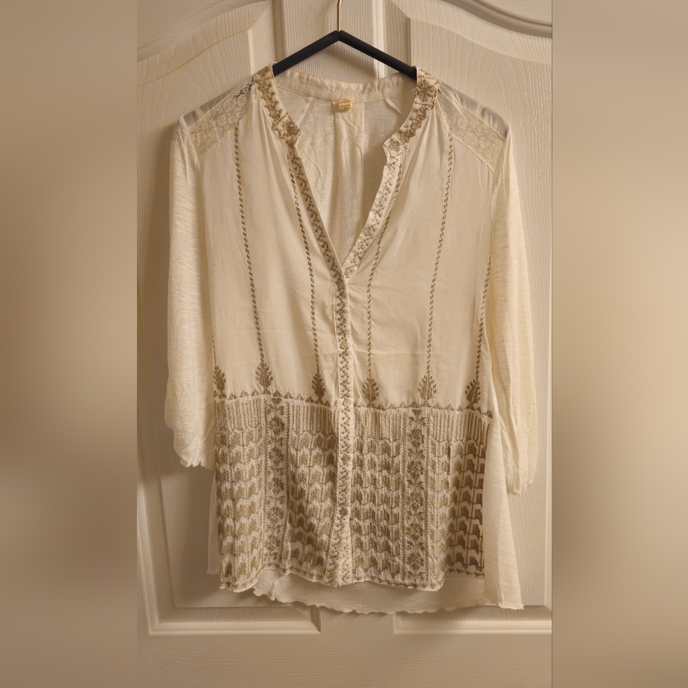White Button-Up Shirt With Beige Embroidery & Lace Inserts